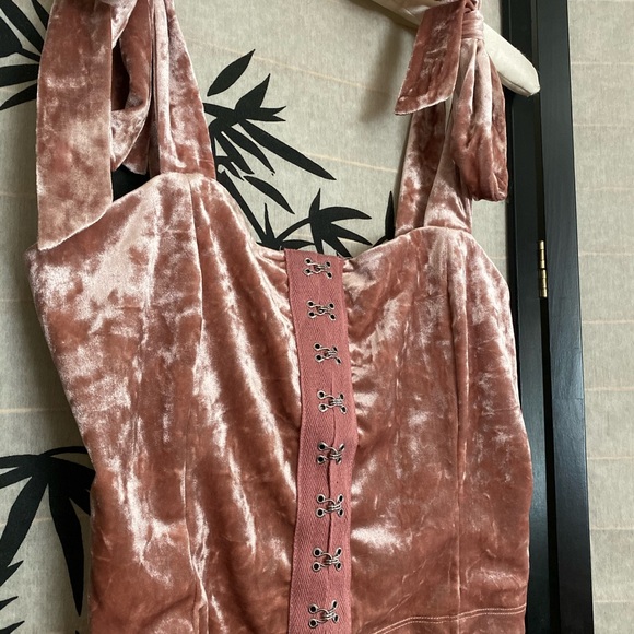 Velvet corset tank top with bow straps - Picture 2 of 3